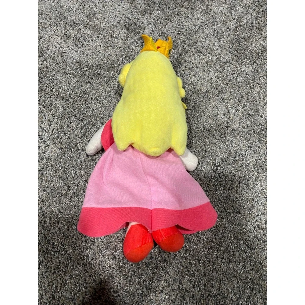 Nintendo Super Mario Princess Peach Plush Pink Dress 2019 Good Stuff Toy